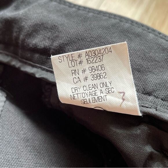 Theory Black Skinny Jeans - Size: 6 - Picture 7 of 7